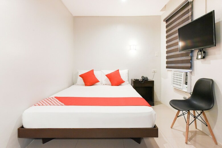 Oyo 111 The Chipper Hotel