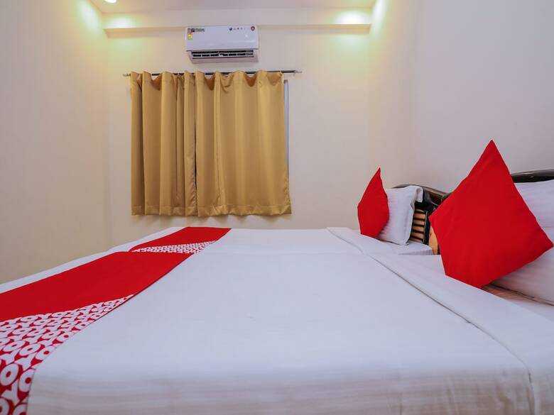 Oyo 15928 Hotel Midtown