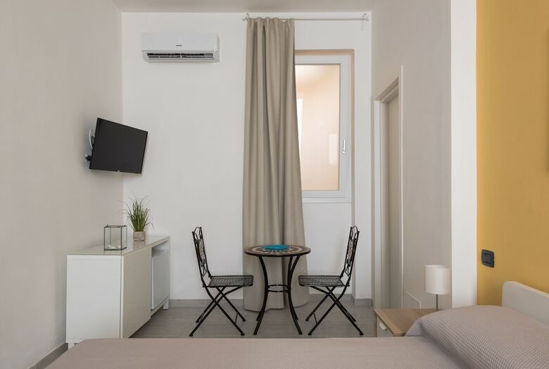 Hotel Attis Guest House