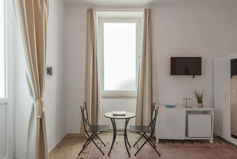Hotel Attis Guest House