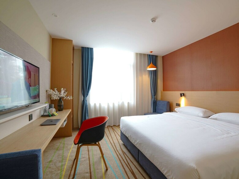 Ibis Styles Chengdu American Center Hotel