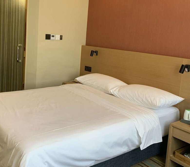 Ibis Styles Chengdu American Center Hotel