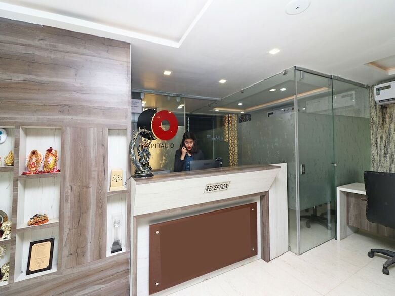 Hotel Capital O 14525 The Platinum Studio 50