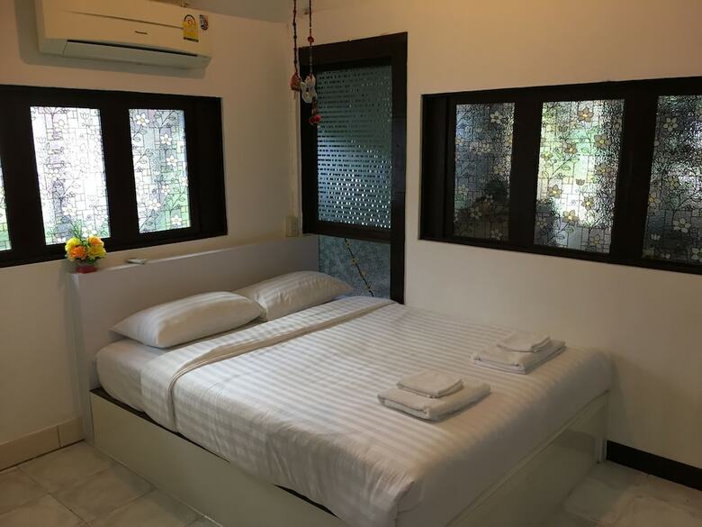 Hotel Wiang Kum Kam Resort