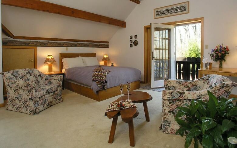 Swiss Woods Bed And Breakfast Inn