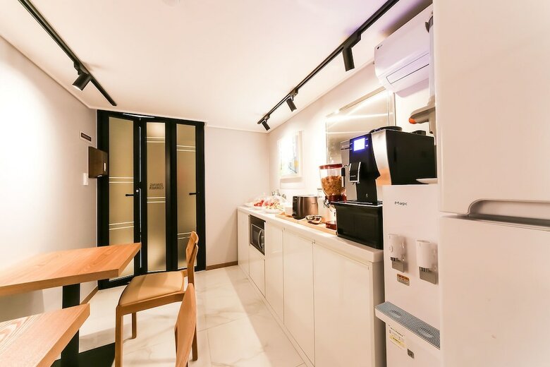 Cherish Hotel