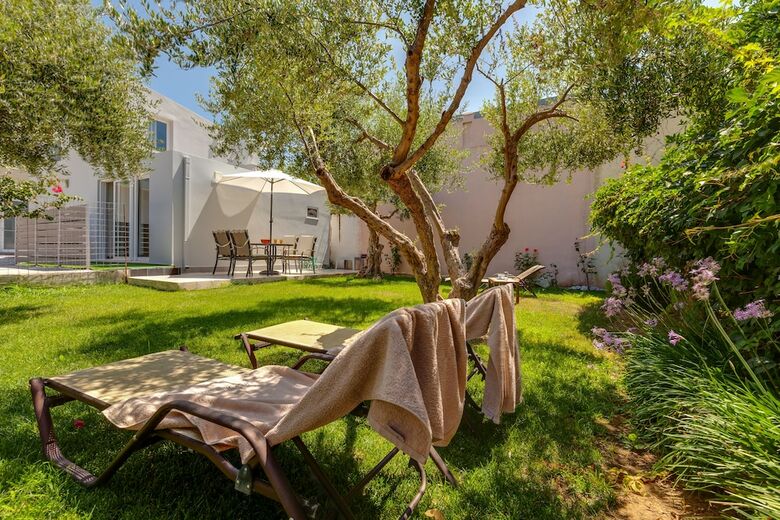 Apartamentos Chania Urban Living