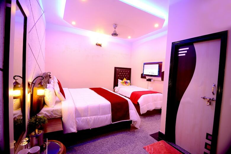 Hotel Aman Homestay