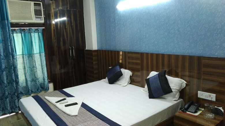 Hotel Jhanvi Palace