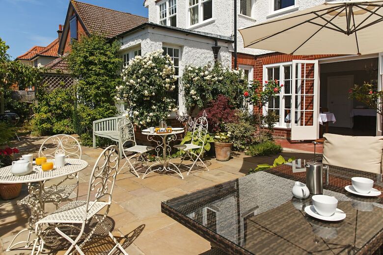 Bed & Breakfast Alton House