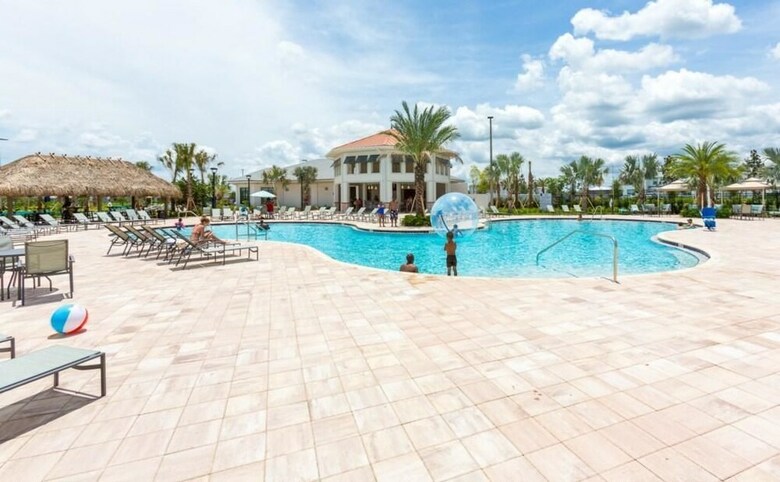 Villa Sweet - Storey Lake