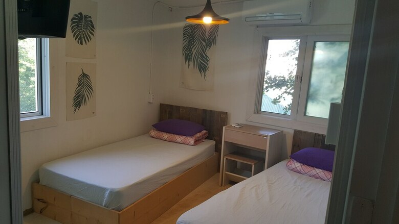 Hostal Lemon Tree Guesthouse 2 - Hostel