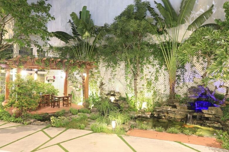 Hotel Khach San Tuong VI