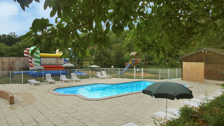 Vvf Villages "les Bords Du Lac" �guzon