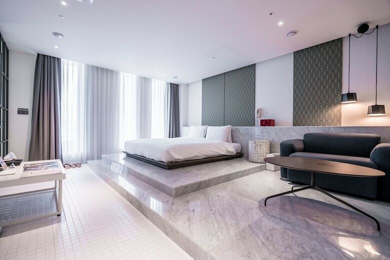 Patio7 Hotel