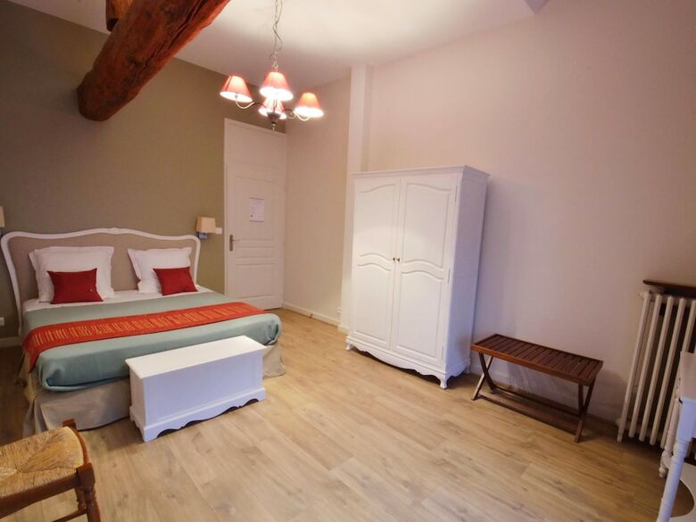 Bed & Breakfast Le Jardin Des Pierres Dor�es