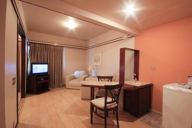 Hotel Le Premier Suites