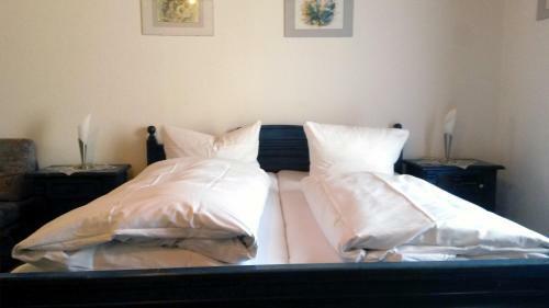 Hotel-gasthof-destille-eisenbahn