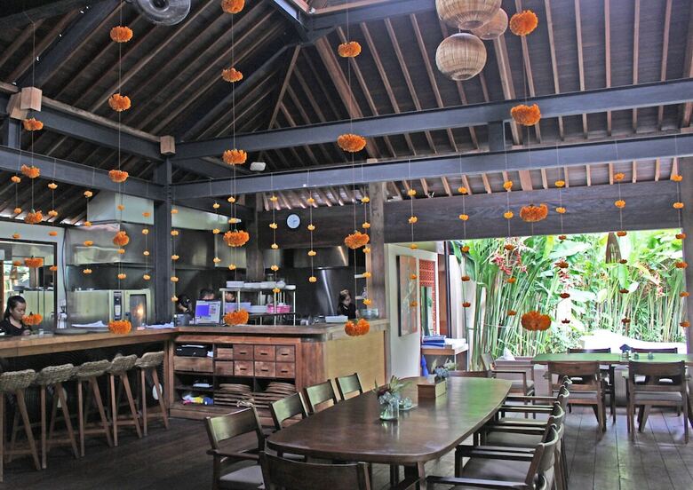 Hotel Surya Kembar Villas