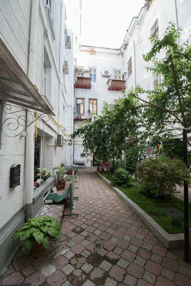 City Center Queen Apartment