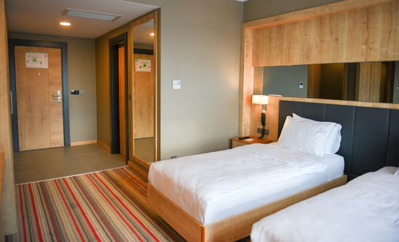 Hotel Ramada By Wyndham Vakfikebir