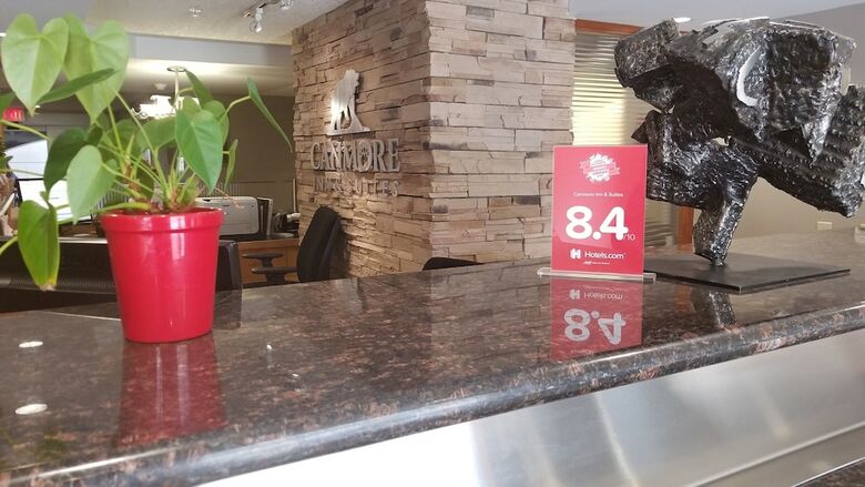Hotel Canmore Inn & Suites