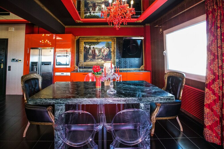 Apartamentos Luxury Suites