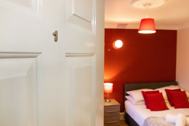 Hotel Cranesbill Serviced Accommodation