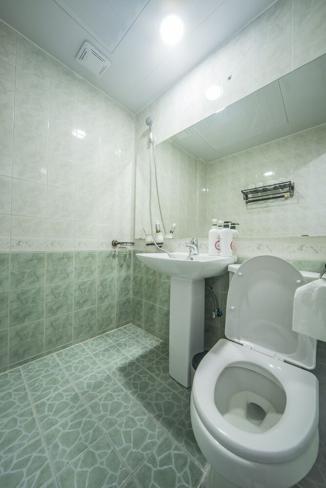 Gyeong's Family Hotel