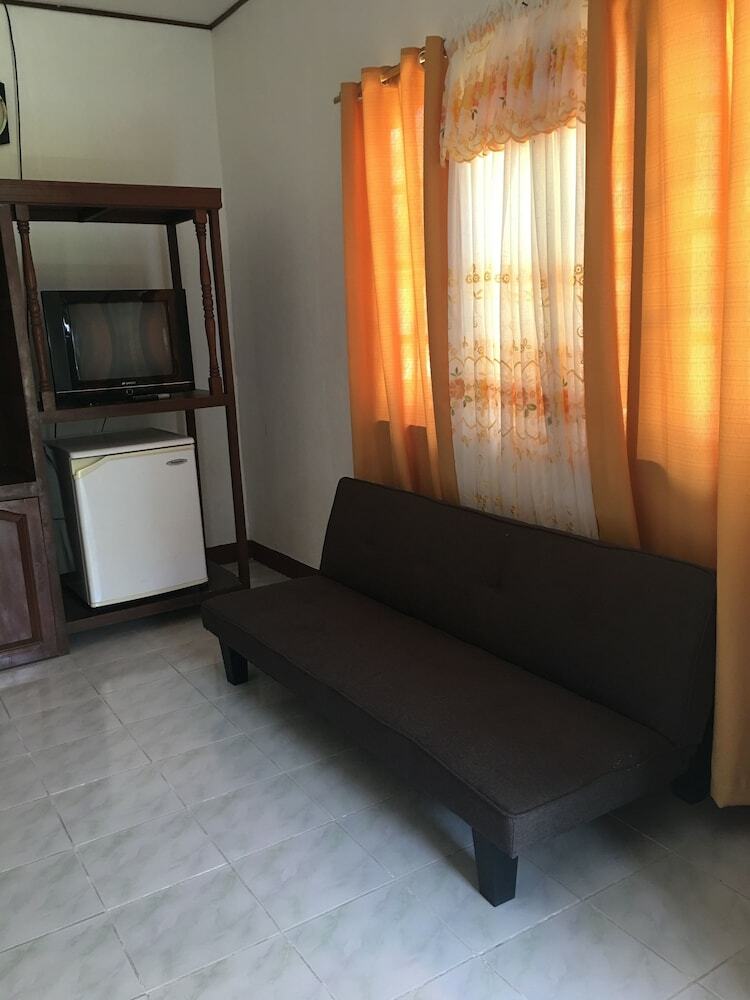 Hotel New Eve's Kiosk Dive Resort