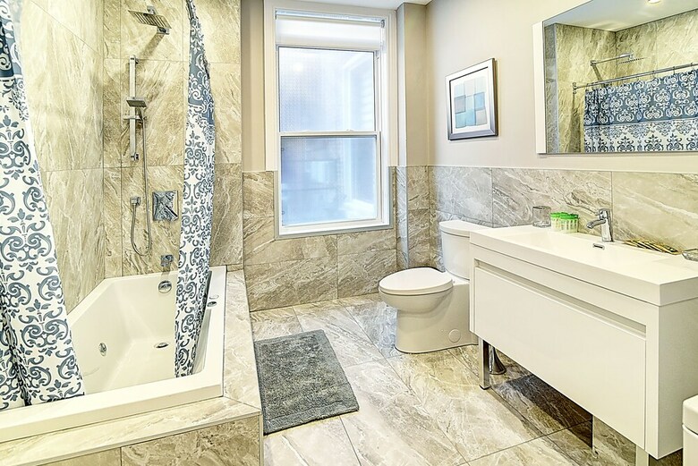 Apartamentos Plateau Prime Suite Plus A.c. Parking