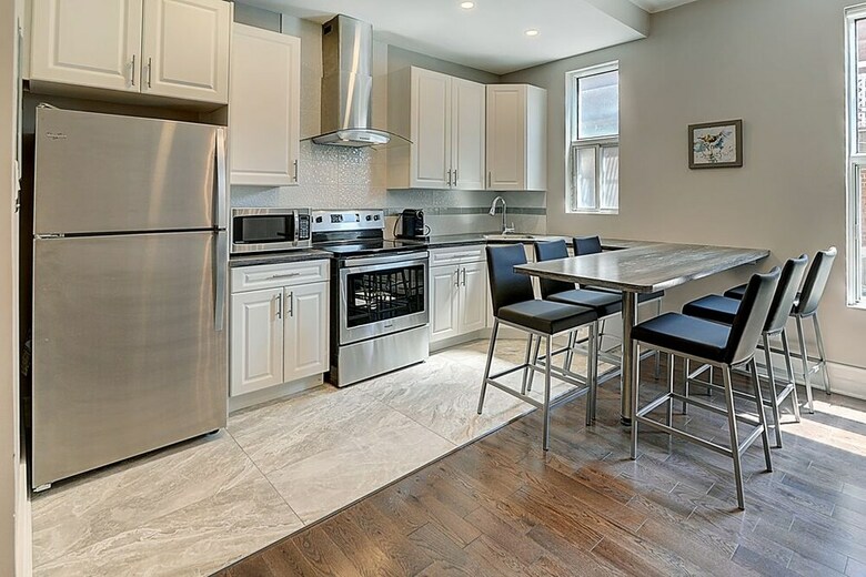 Apartamentos Plateau Prime Suite Plus A.c. Parking