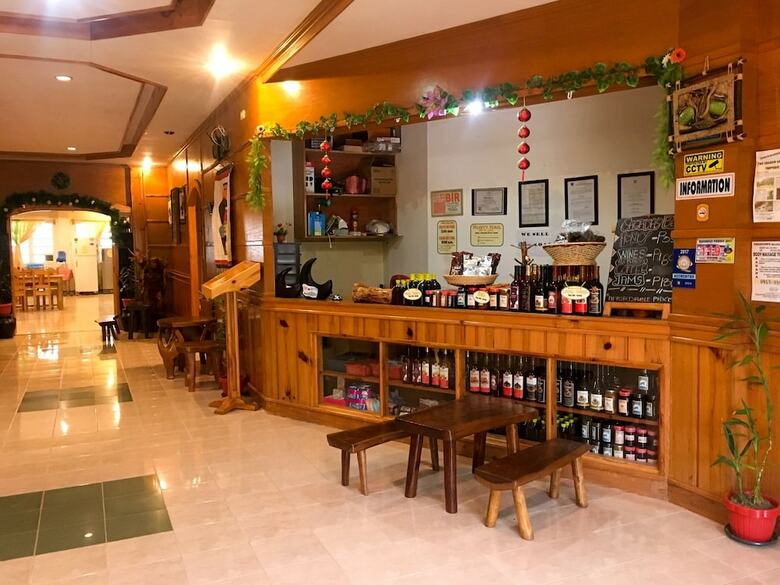 Posada Rusty Nail Inn And Cafe