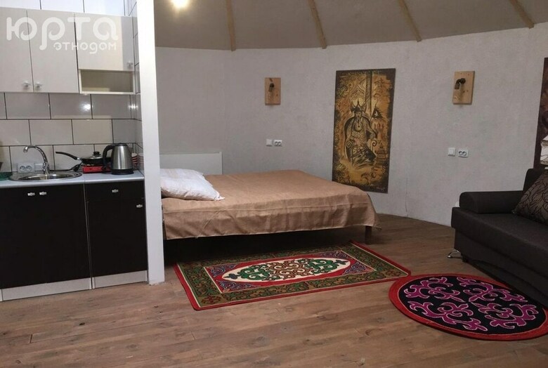 Bed & Breakfast Ethnohouse Yurta