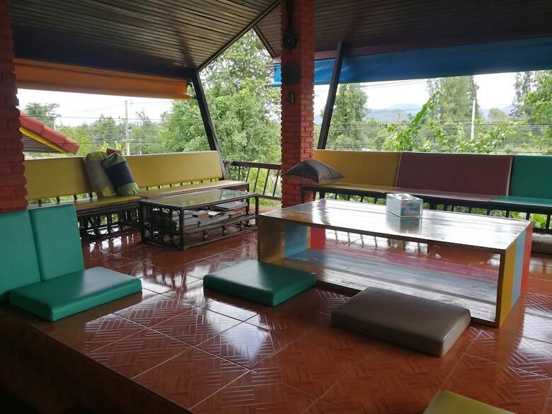 Hotel Frontier Homestel