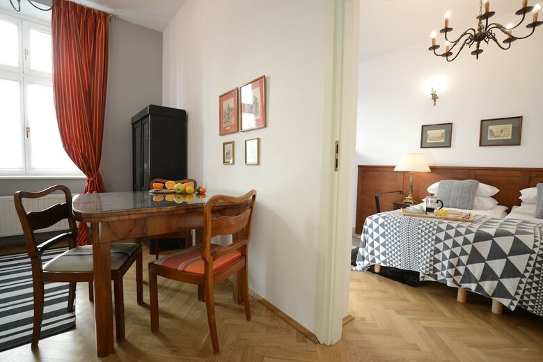 Apartamentos Crystal Suites Old Town