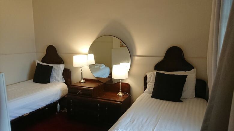 Empire Hotel Deloraine