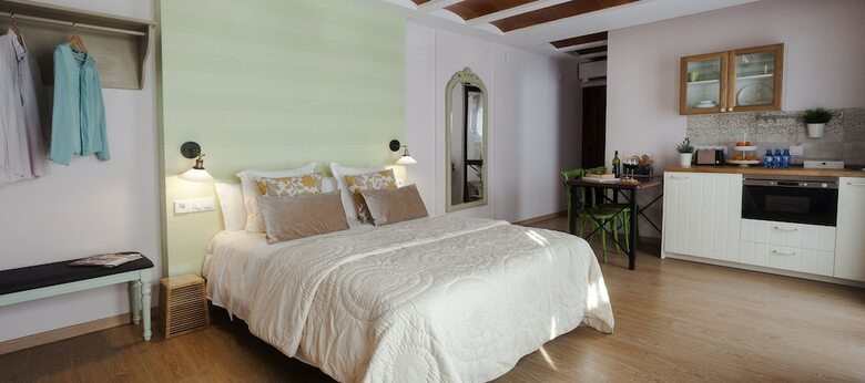Hotel Total Marbella Suites Noise Isolation