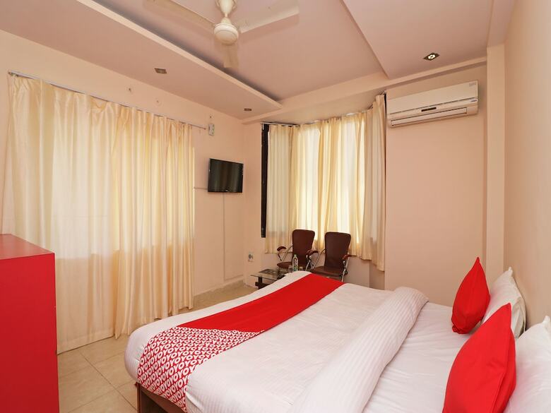 Hotel Oyo 13884 Holiday Homes
