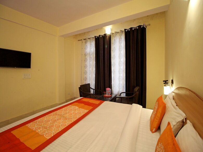 Oyo 14958 Hotel Purnima