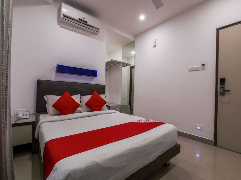 Hotel Oyo 14504 The Conclave