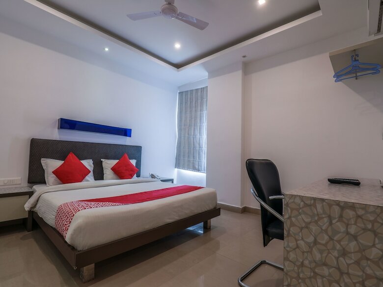 Hotel Oyo 14504 The Conclave