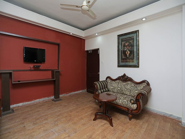 Hotel Oyo 3072 Royal Villa