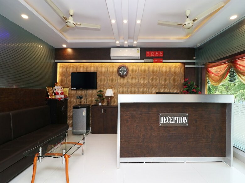 Oyo 15671 Hotel Jalsa Dlx