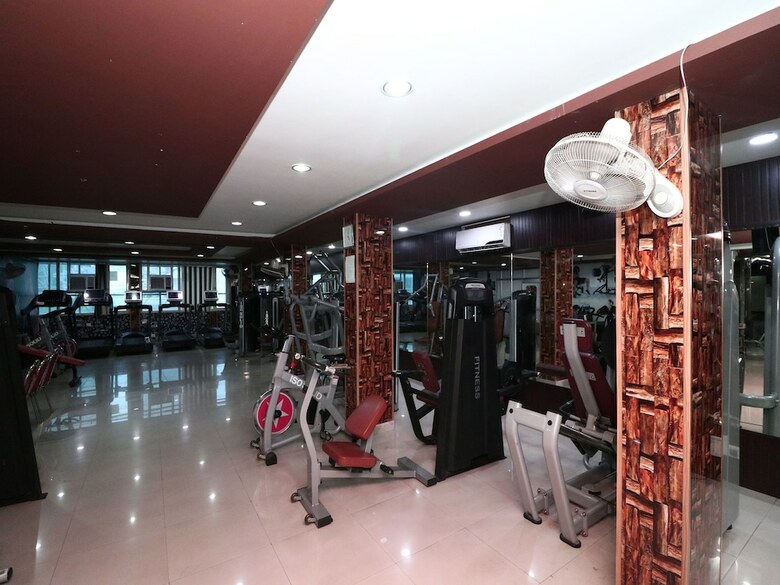 Apartamento Oyo 15794 Jatin Hotel