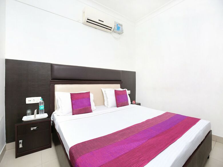 Oyo 15565 Hotel Midtown