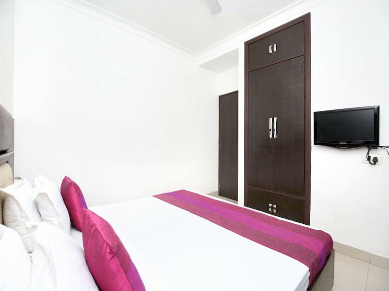 Oyo 15565 Hotel Midtown