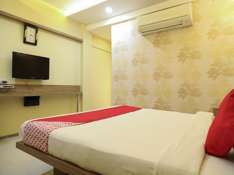 Hotel Oyo 4264 Jog Centre