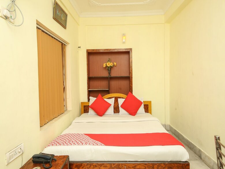 Hotel Oyo 3301 Maya International