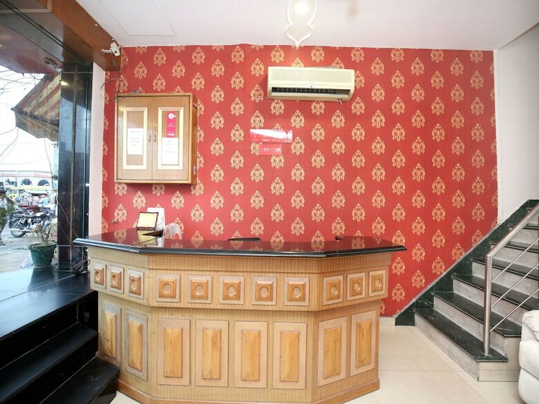 Apartamentos Oyo 15667 Hotel Anand